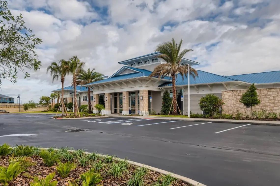 Windsor Island Resort welcoming clubhouse