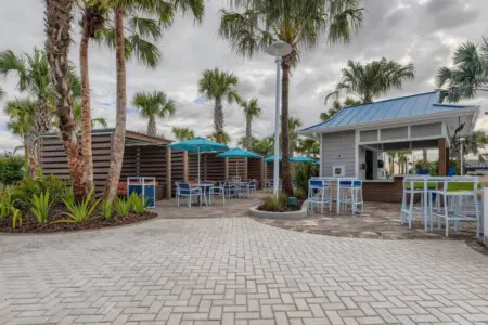 Poolside bar and shaded dining